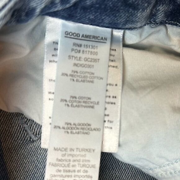 Good American | Good Classic Slim Straight Jeans - Picture 12 of 12